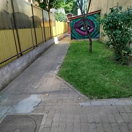Gazde/Camere de închiriat Victoriei